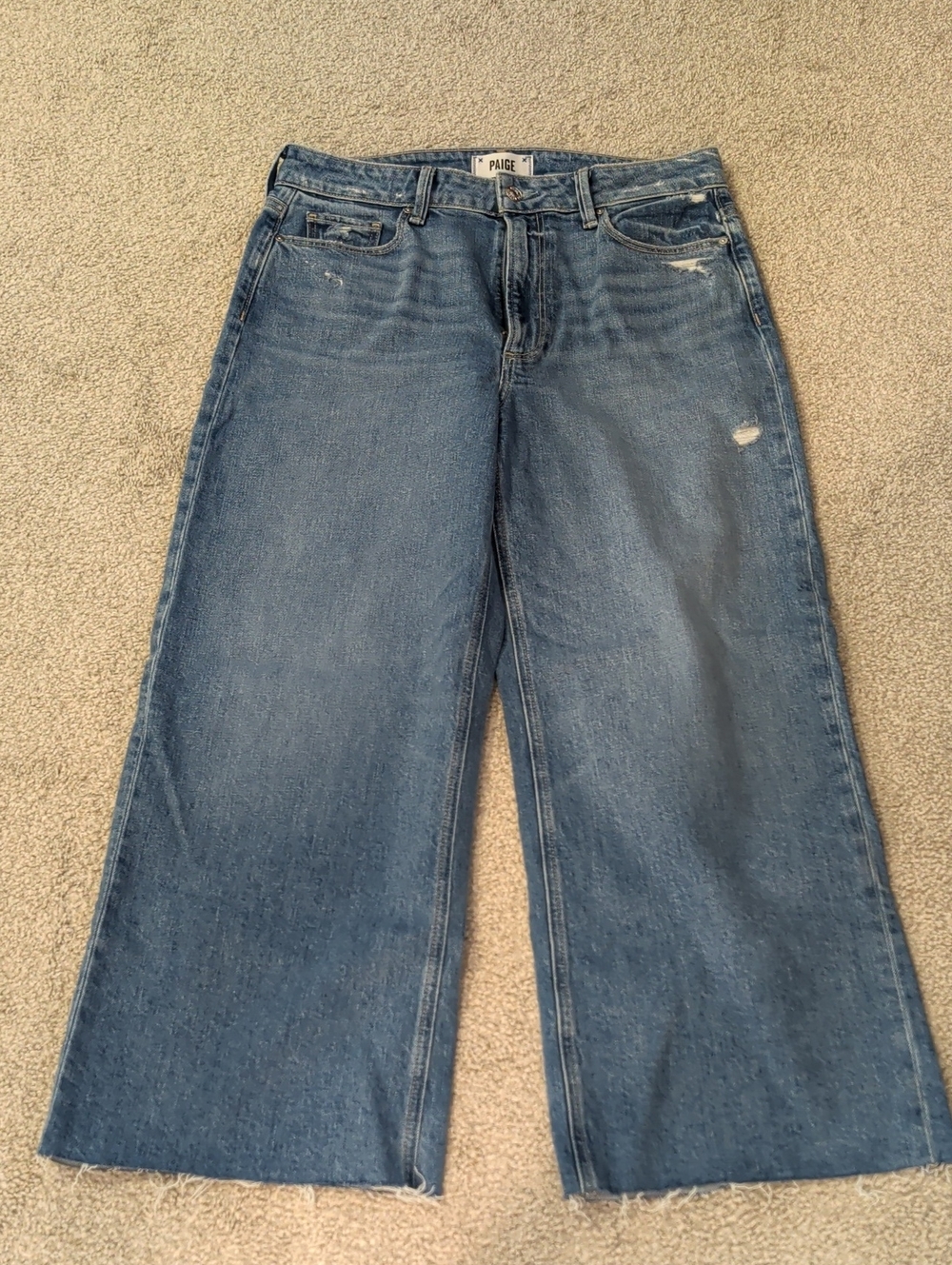 PAIGE Anessa Wide-Leg Cropped Jeans in Medium Blue Wash